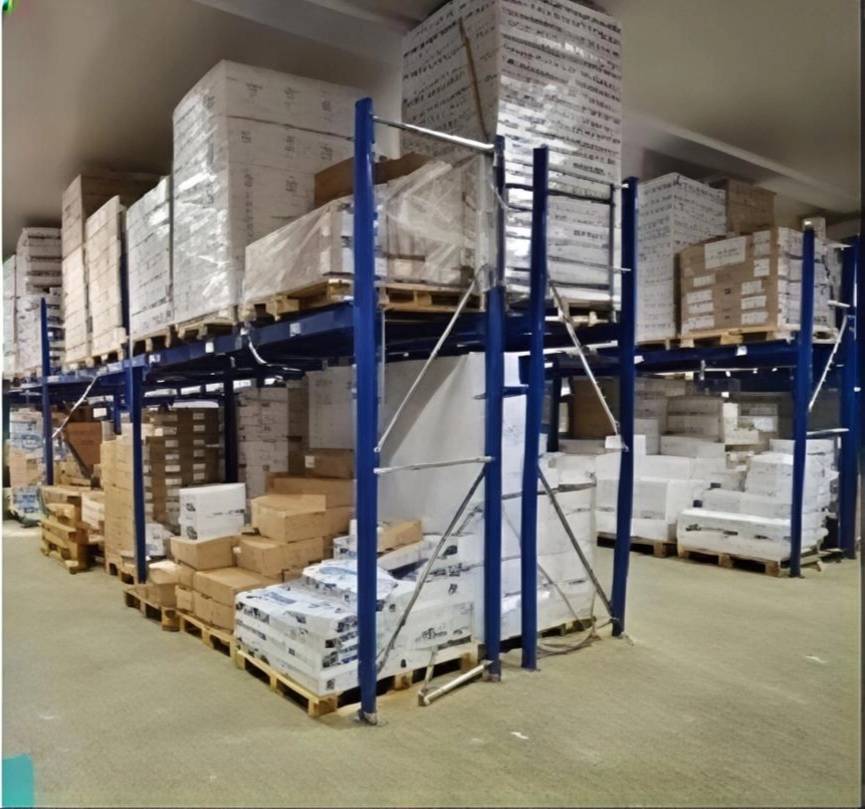 Locale commerciale in vendita a Salerno, INDUSTRIALE