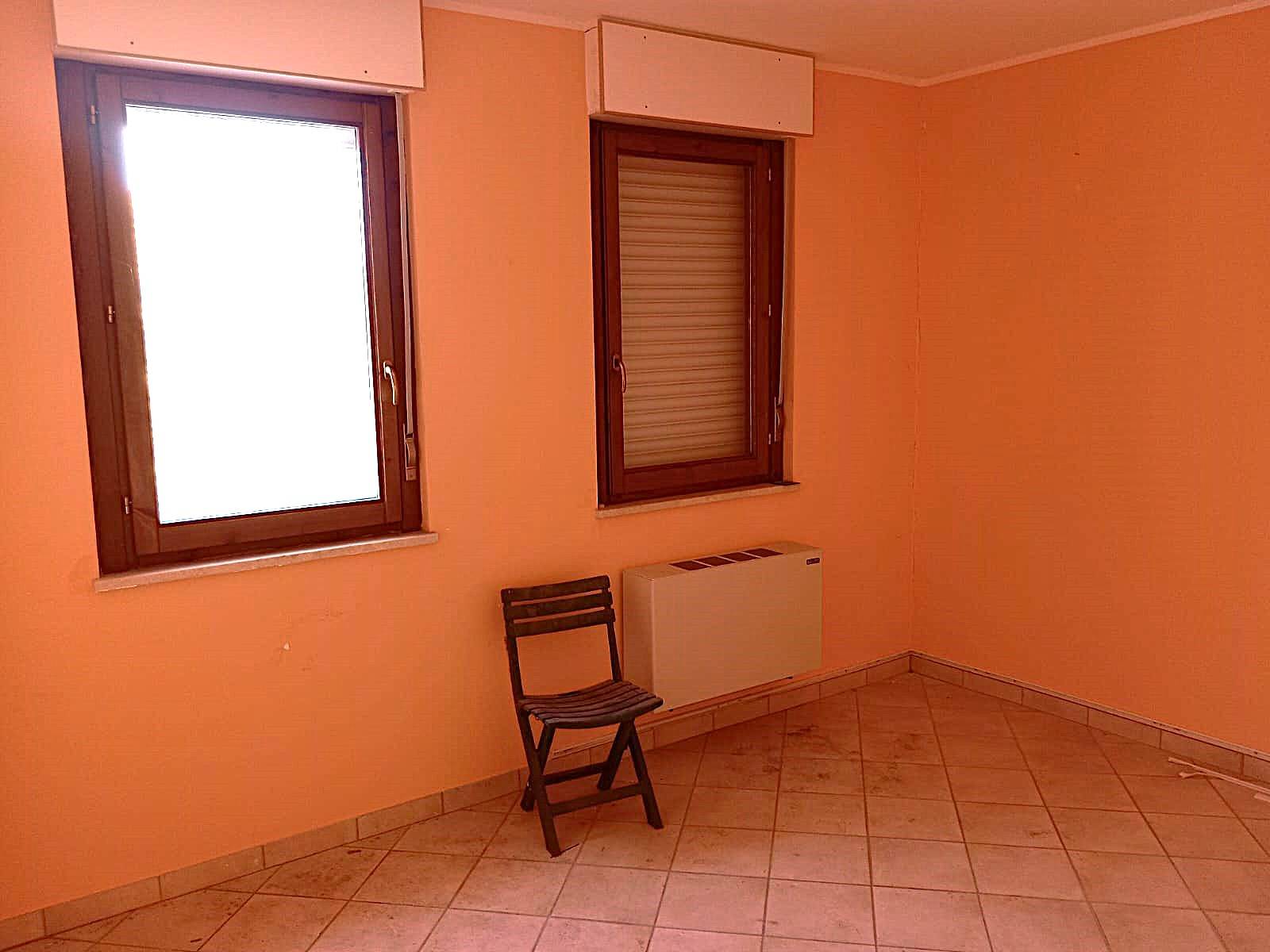 Studio/Ufficio in vendita a Nereto, Certosa