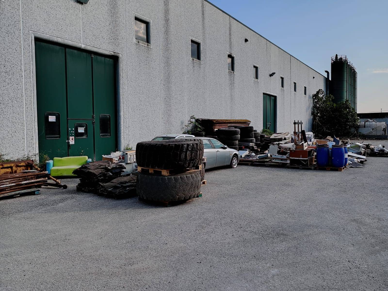 Capannone in vendita a Montesilvano