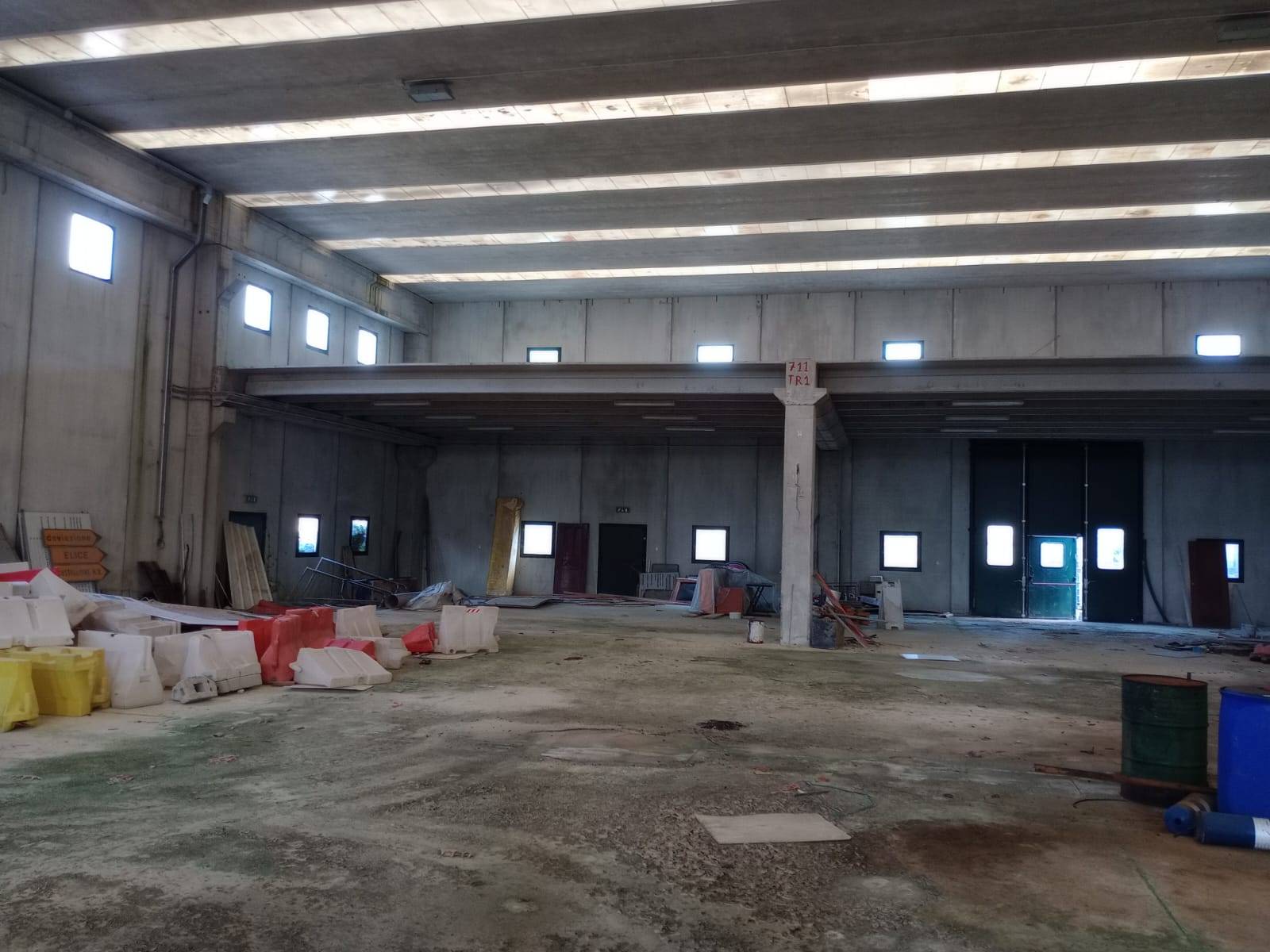 Capannone in vendita a Montesilvano