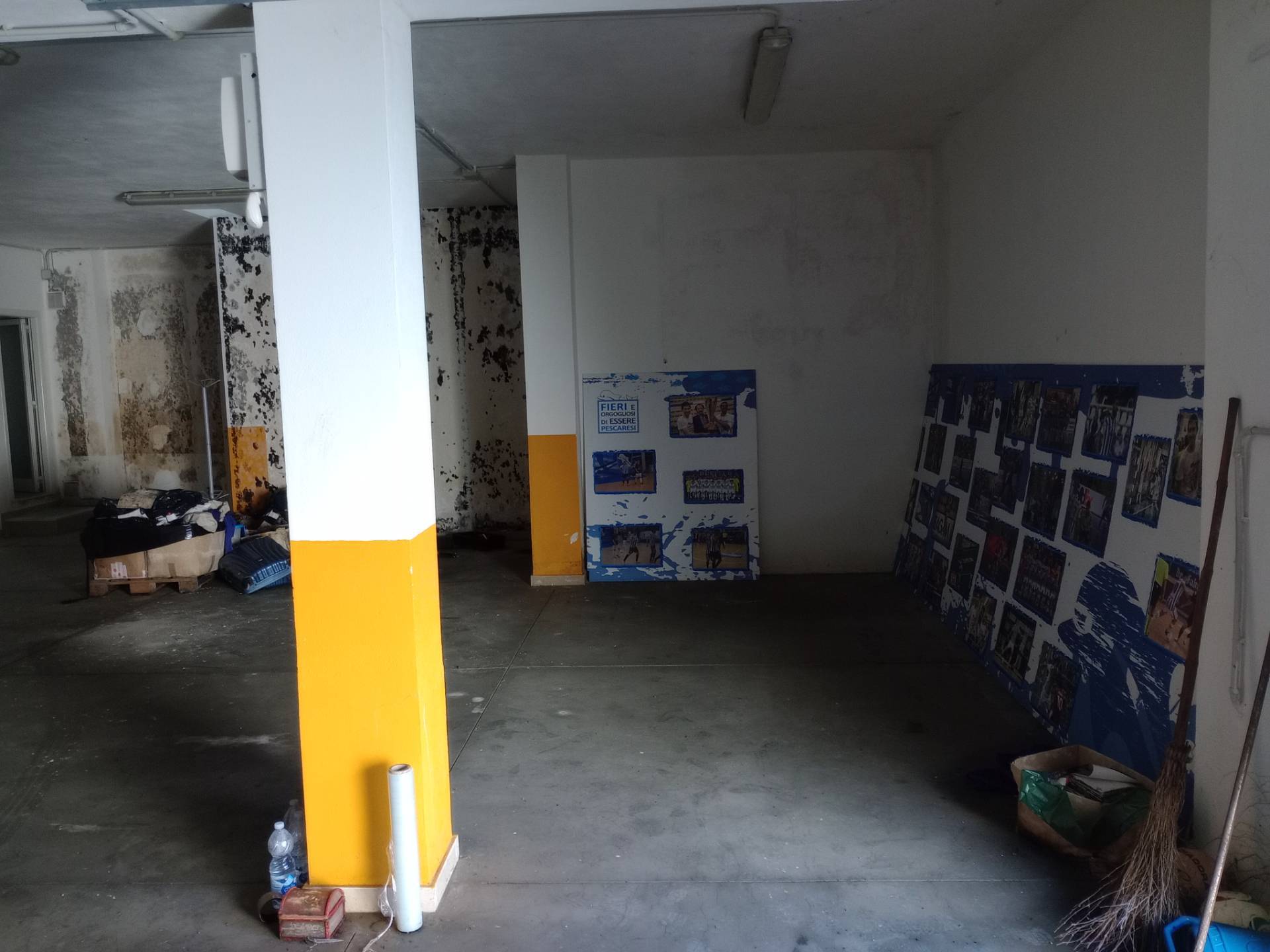 Magazzino in vendita a Pescara, Zona Ospedale