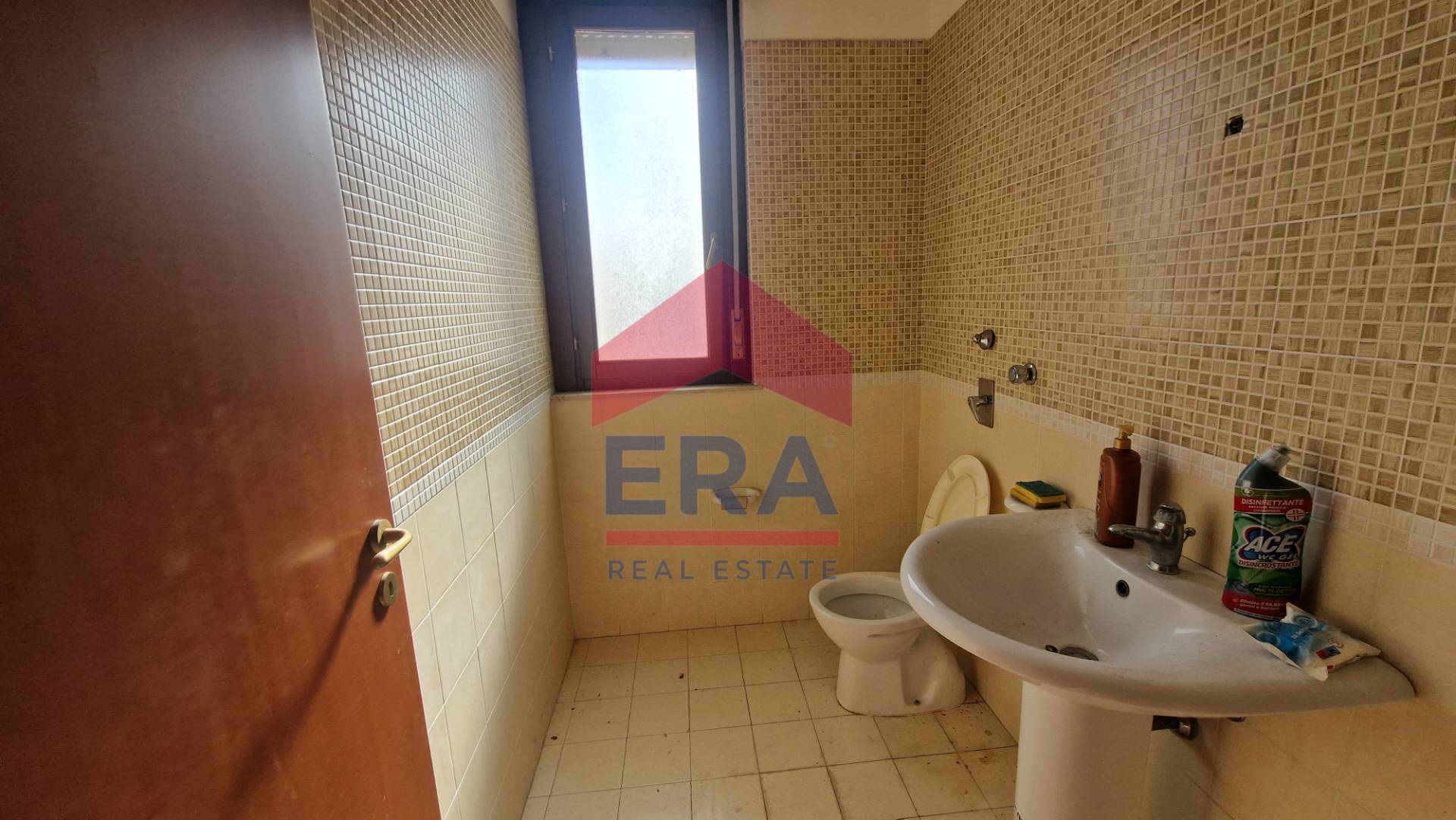 Commerciale Altro in vendita a Trapani, Semi periferia