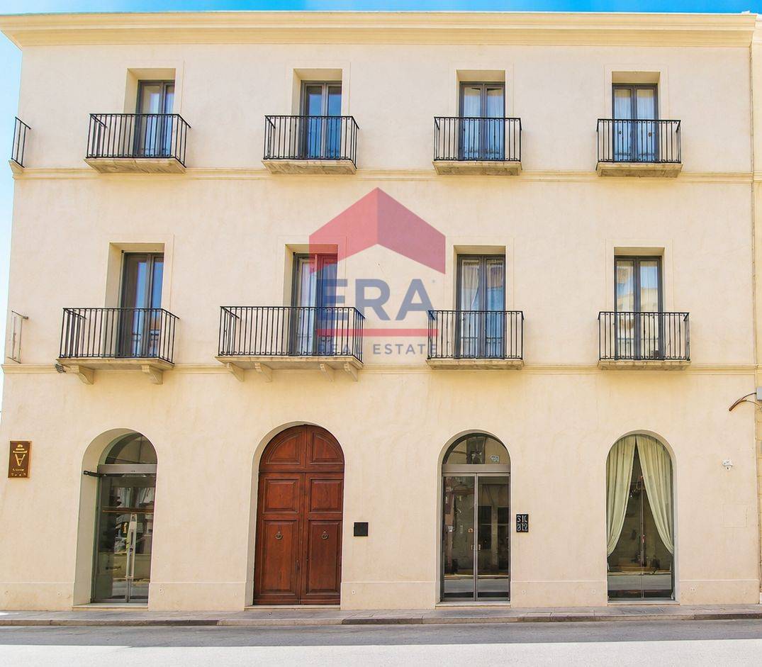 Locale Commerciale in affitto a Trapani, Centro storico