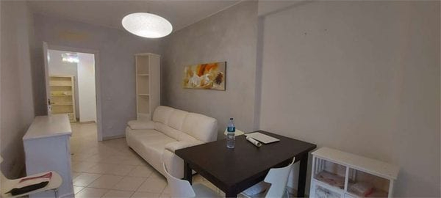 Trilocale con giardino in via pieve di teco, Albenga