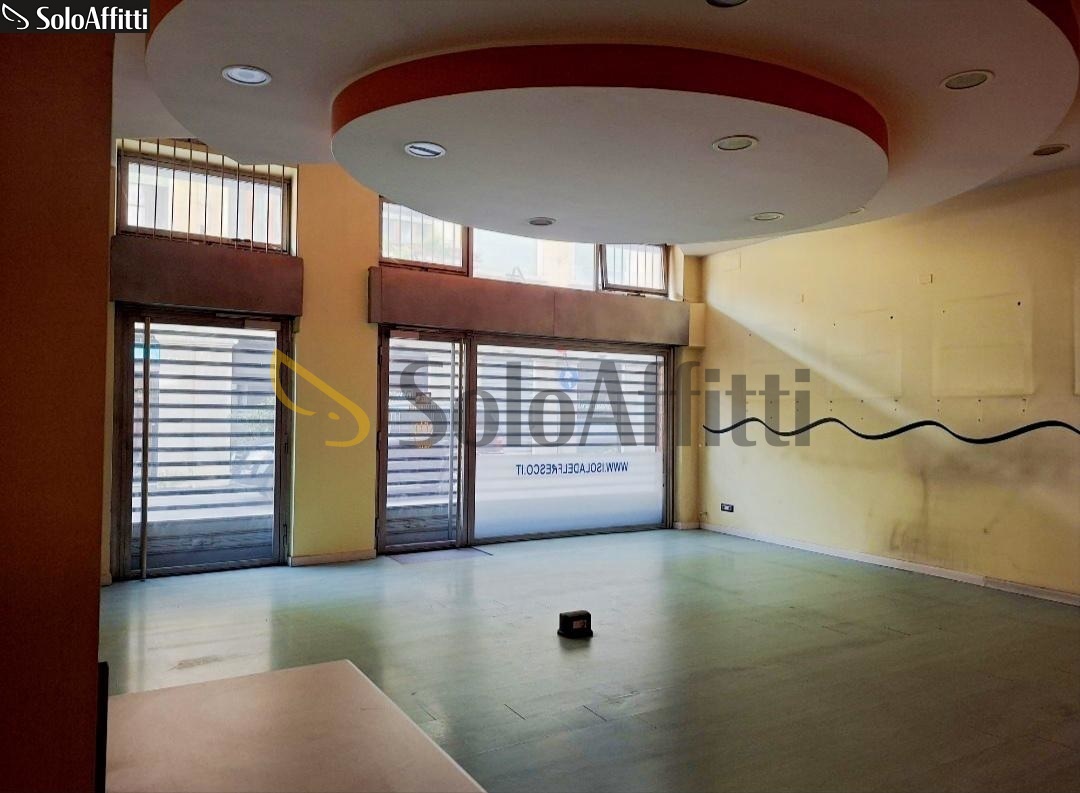 Locale commerciale in affitto in via antonio origo 28, Lissone