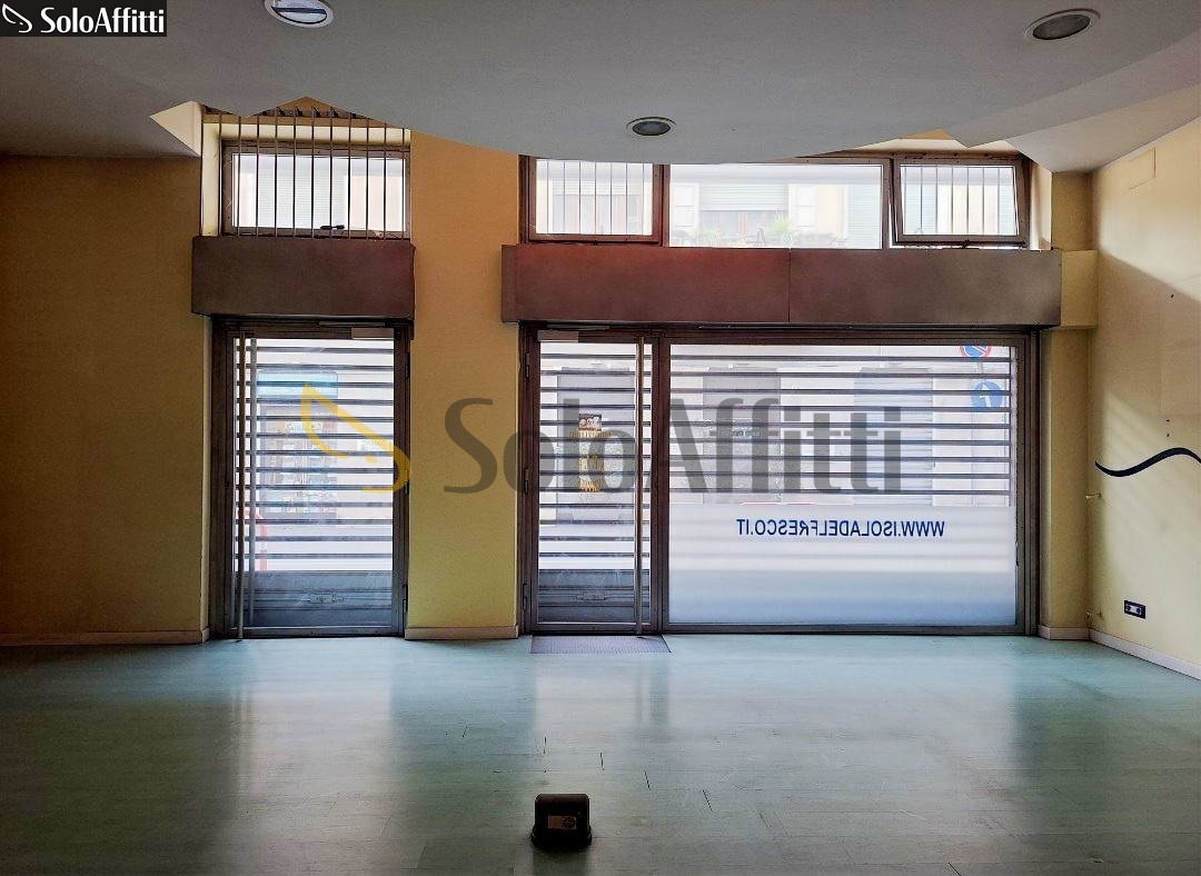 Locale commerciale in affitto in via antonio origo 28, Lissone