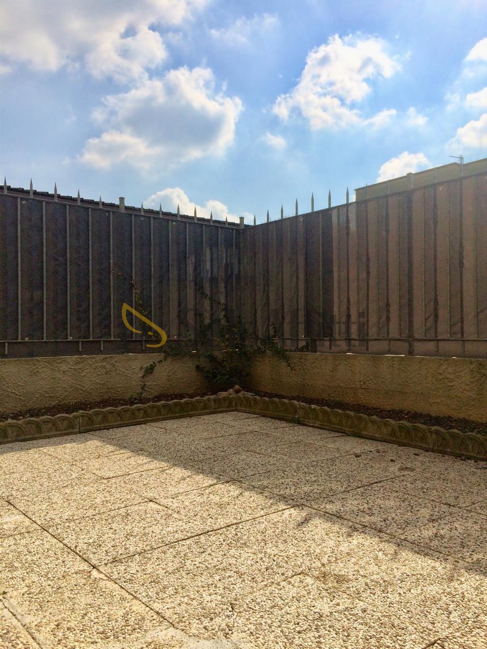 Bilocale con giardino in via ampelio pessina 40, Biassono