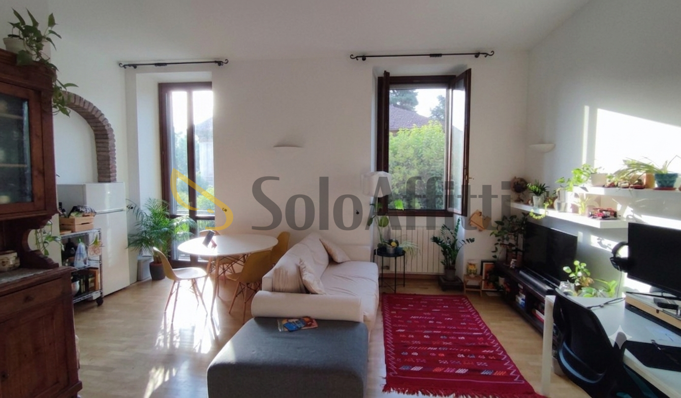 Bilocale con box in corso milano 58, Monza