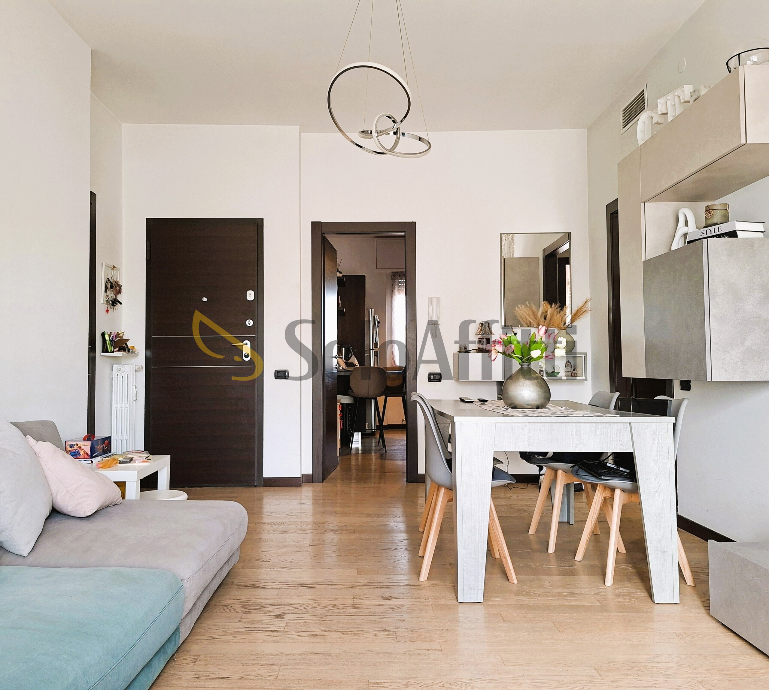 Trilocale con box in via luigi einaudi 2, Muggi�