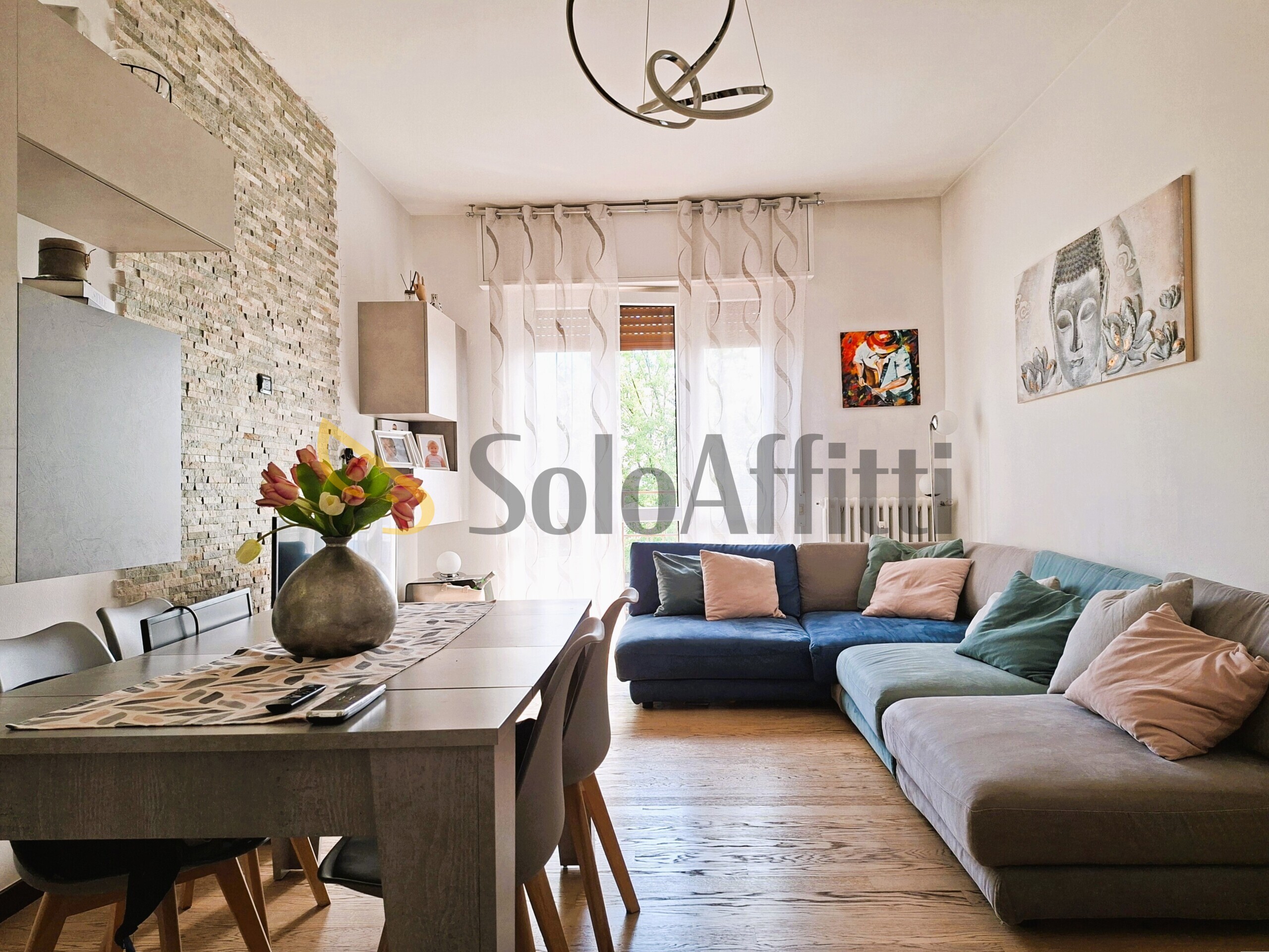 Trilocale con box in via luigi einaudi 2, Muggi�