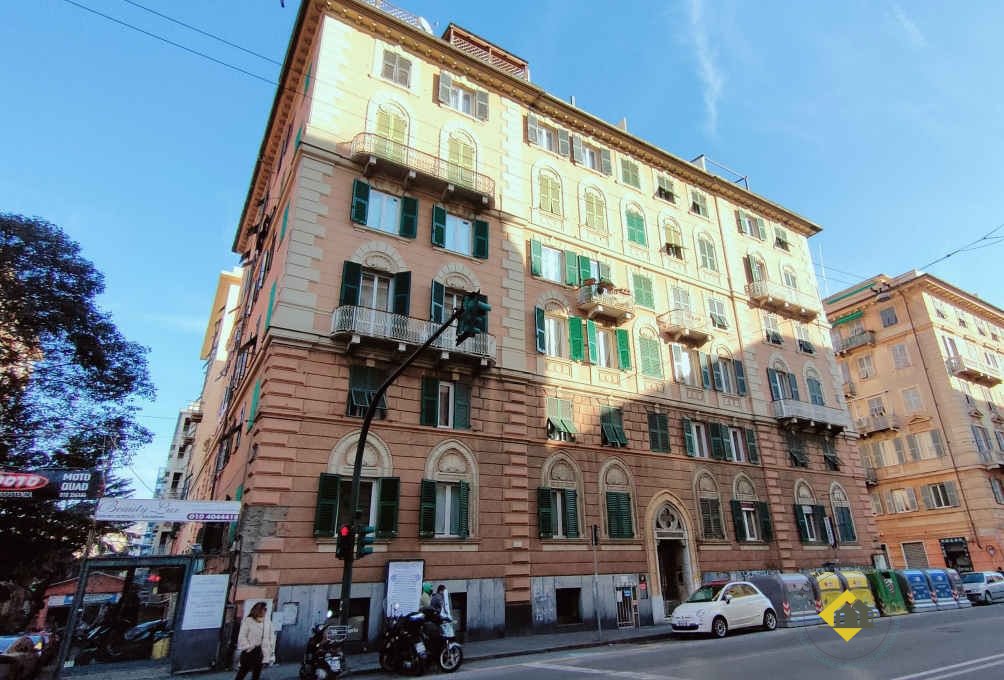 Appartamento in vendita a Genova