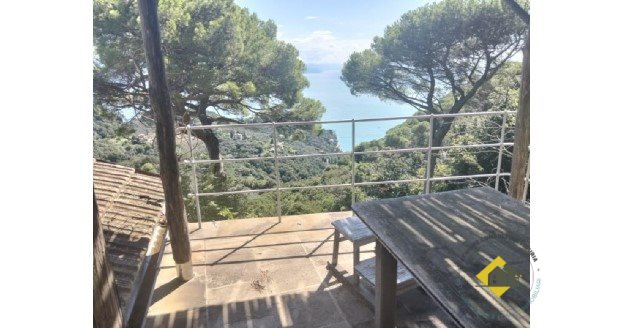 Quadrilocale in vendita a Santa Margherita Ligure