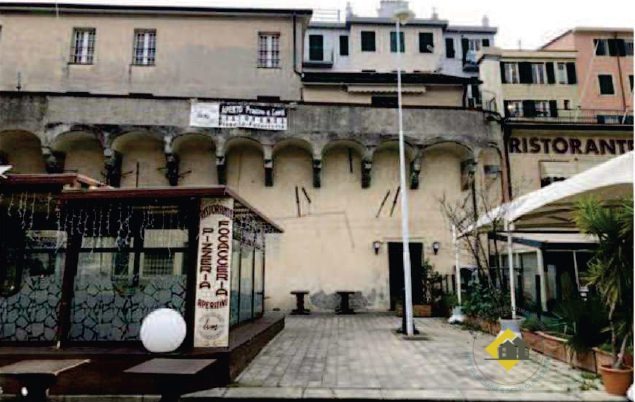 Quadrilocale in vendita a Genova