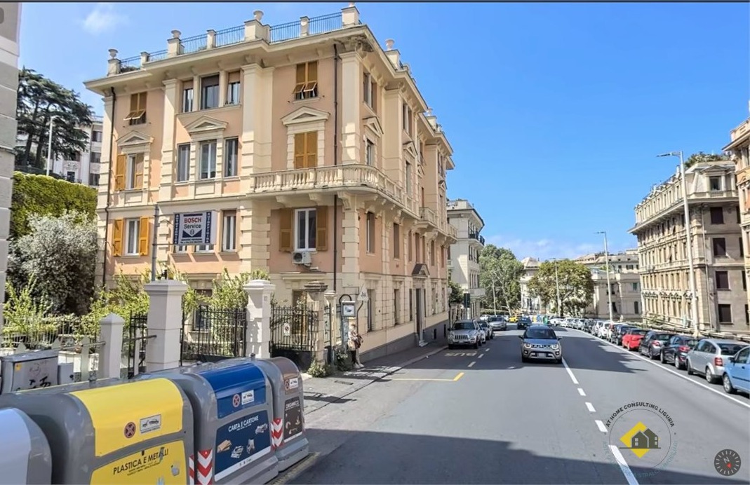 Appartamento in vendita a Genova