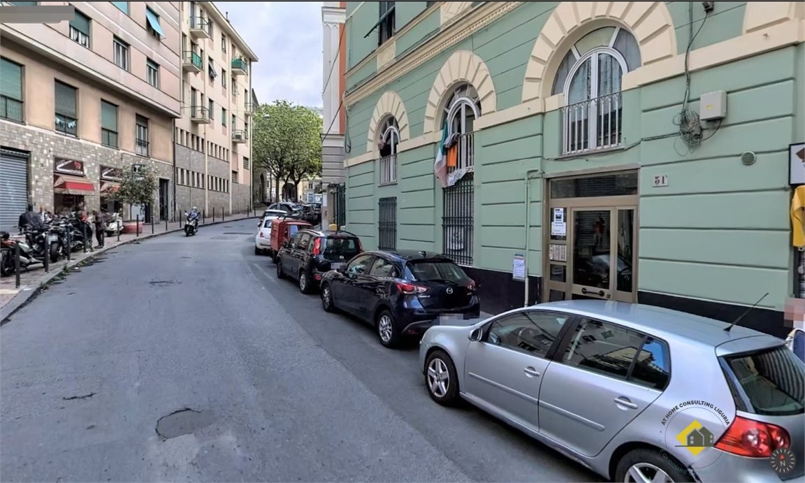 Quadrilocale in vendita a Genova