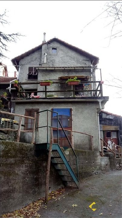 Appartamento in vendita a Campomorone