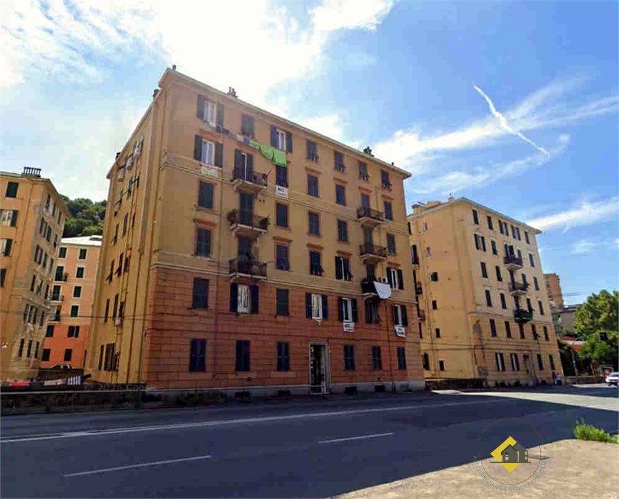 Quadrilocale in vendita a Genova