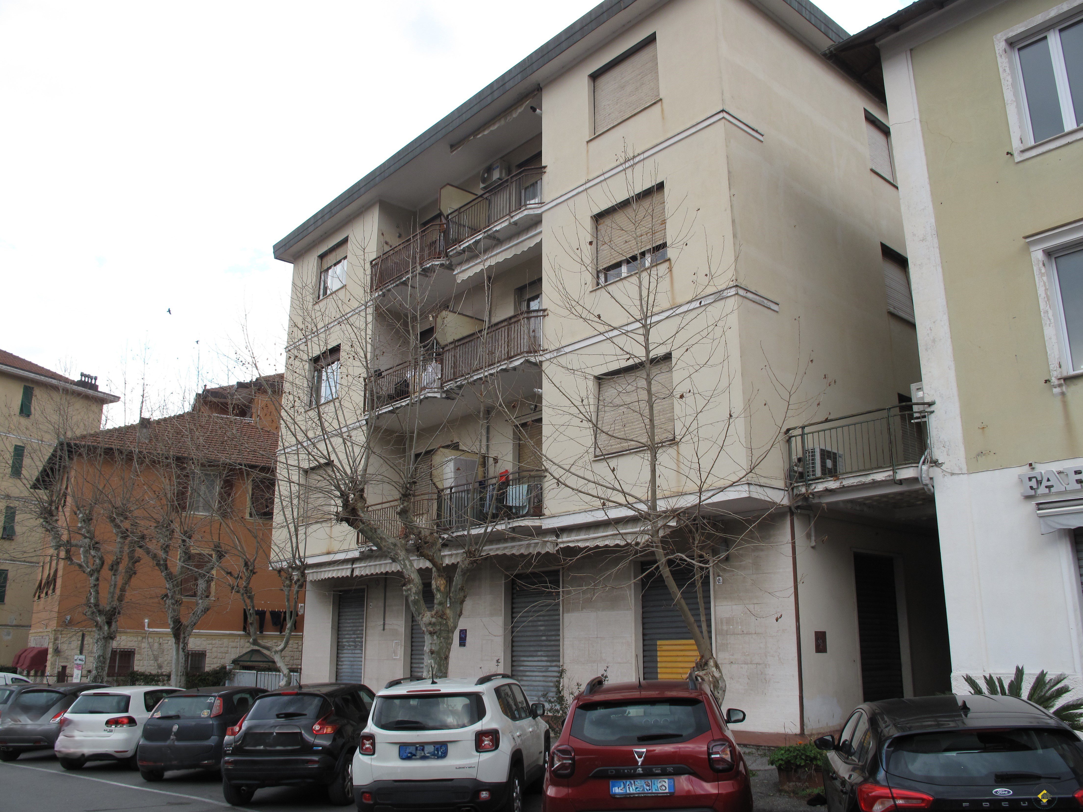 Appartamento in vendita a Serra Ricc�