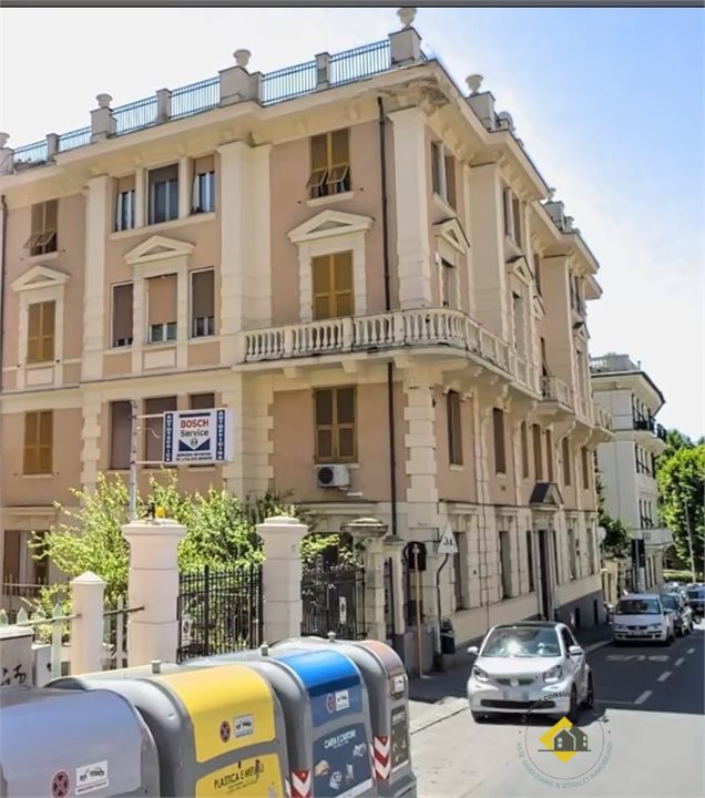 Appartamento in vendita a Genova
