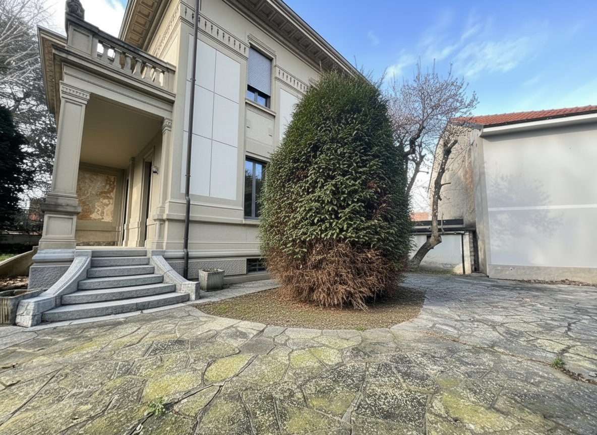 Villa da ristrutturare a Rovellasca