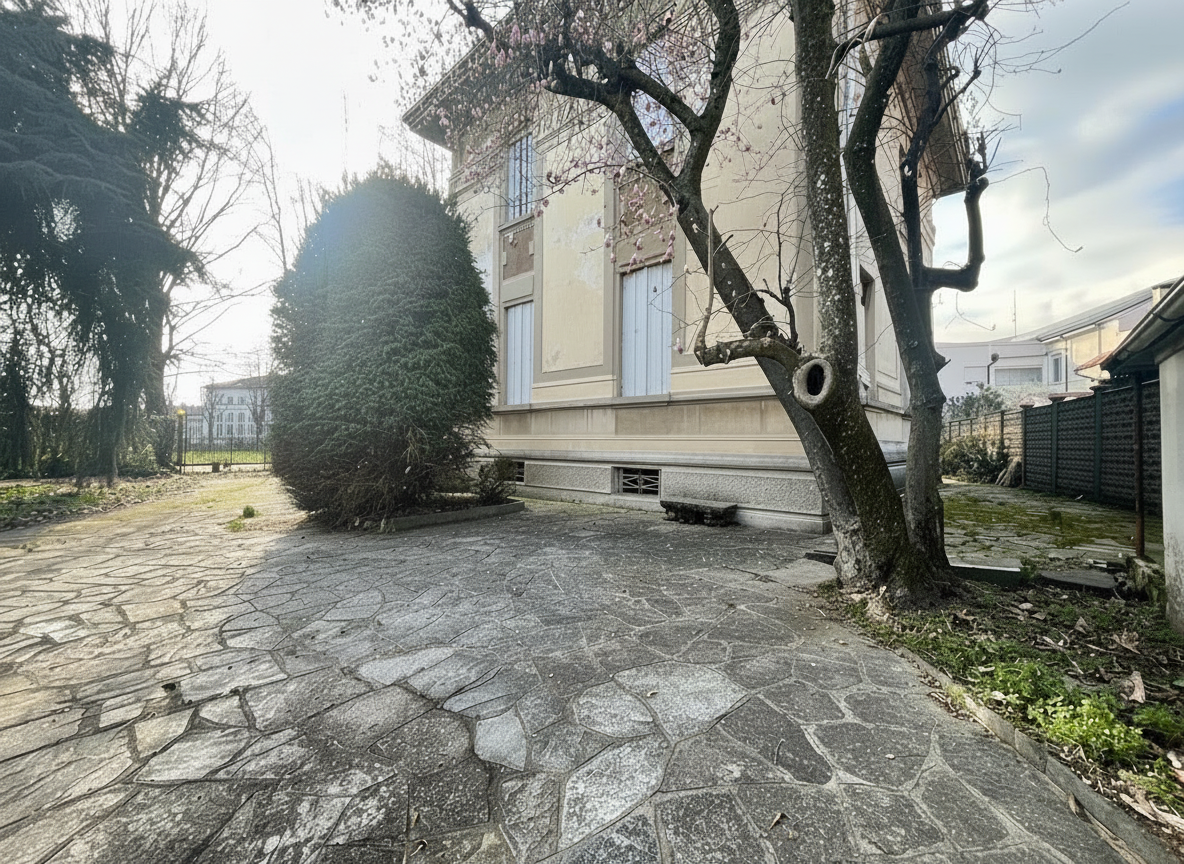 Villa da ristrutturare a Rovellasca