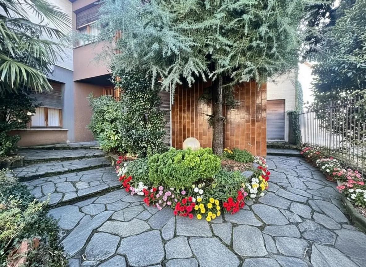 Villa con giardino a Solbiate Olona
