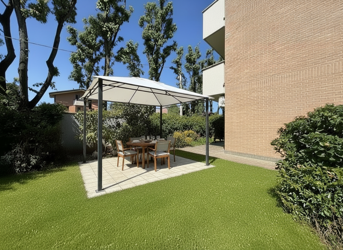 Trilocale con giardino a Caronno Pertusella
