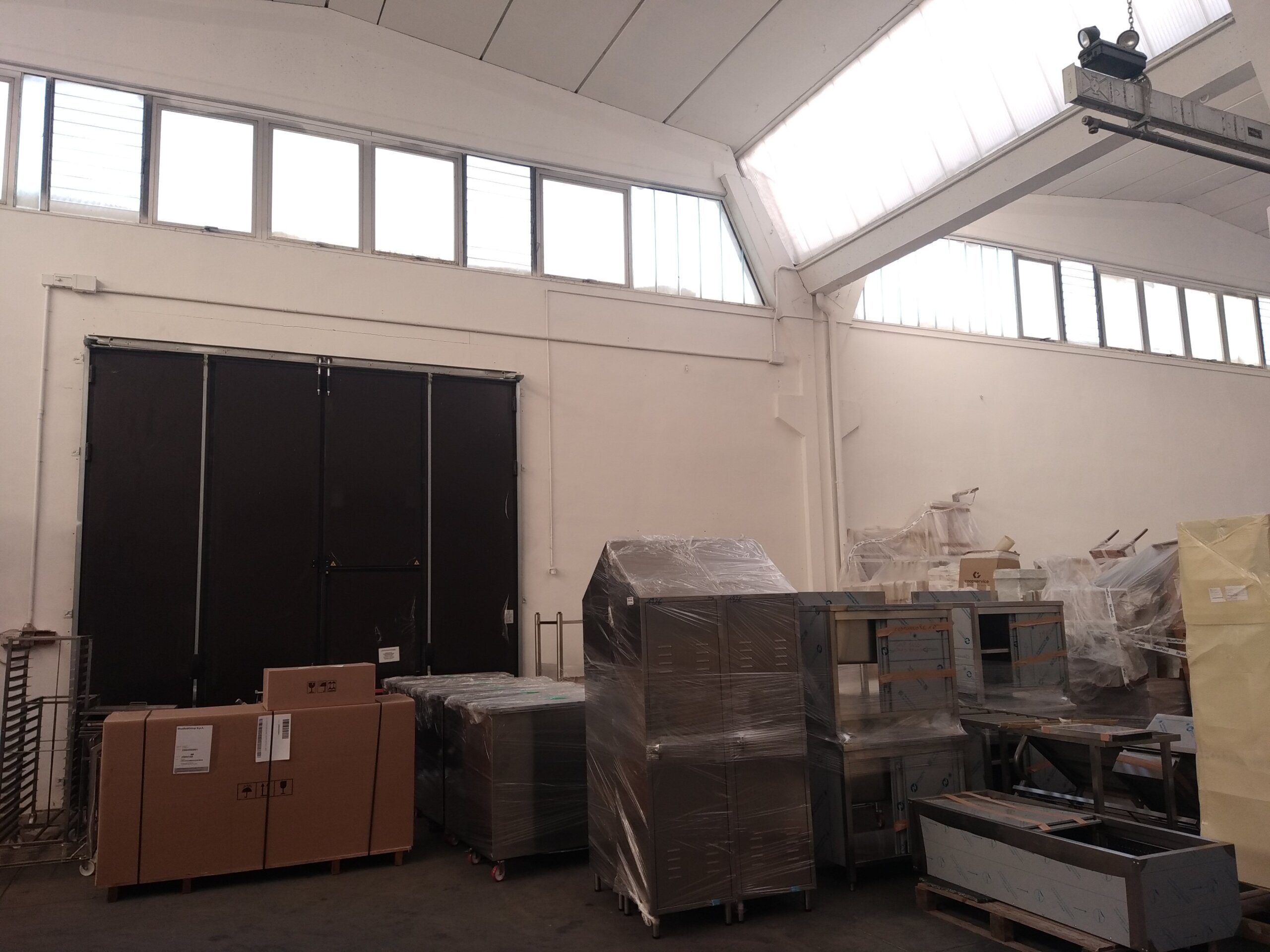 Capannone in vendita in via john fitzgerald kennedy 9, Modena