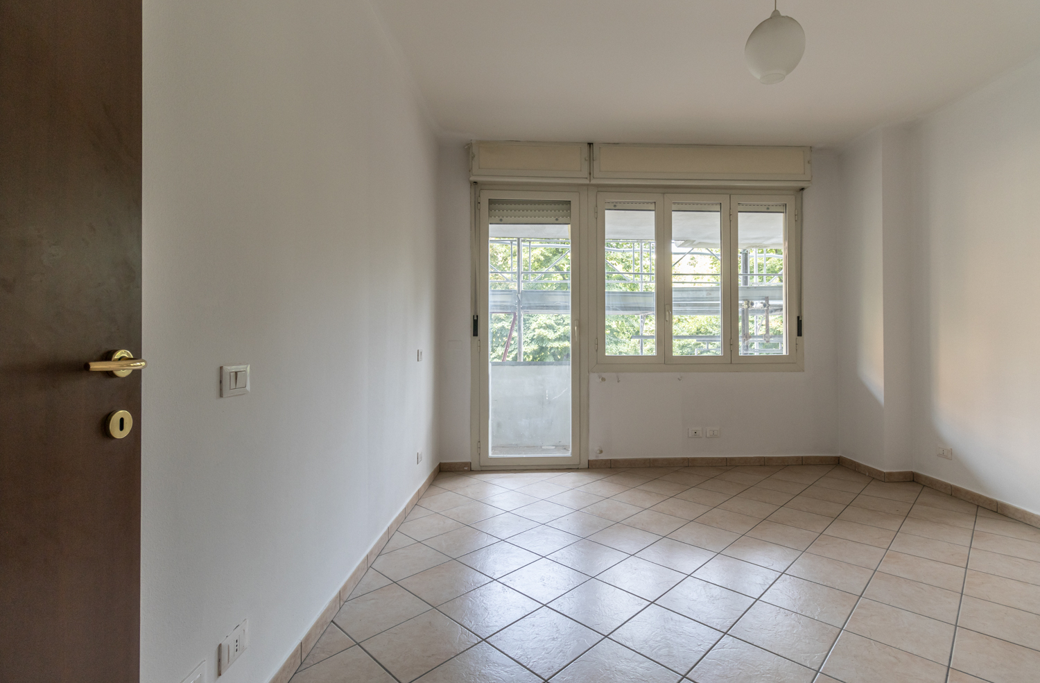 Ufficio in vendita in via gian battista pergolesi 194, Modena