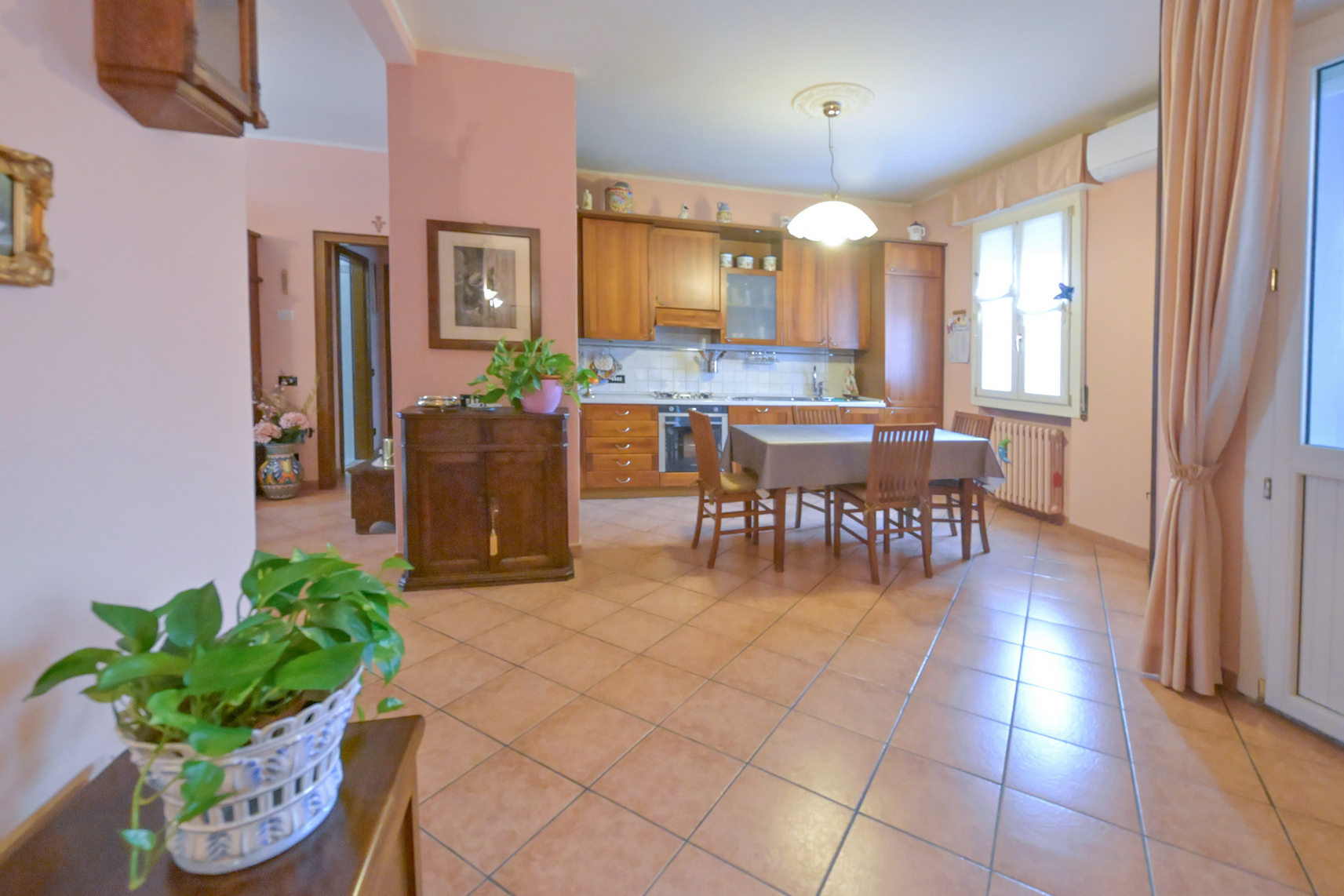 Appartamento ristrutturato in viale fratelli cairoli 10, Sassuolo