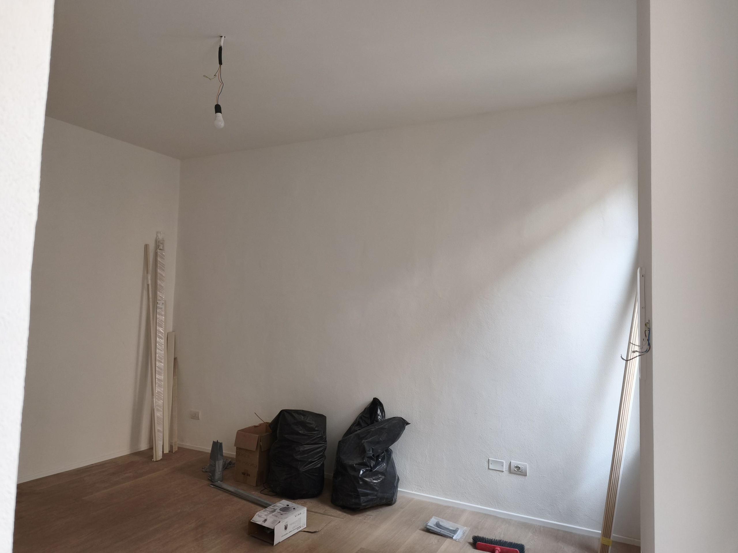 Quadrilocale ristrutturato in via mascherella 23, Modena