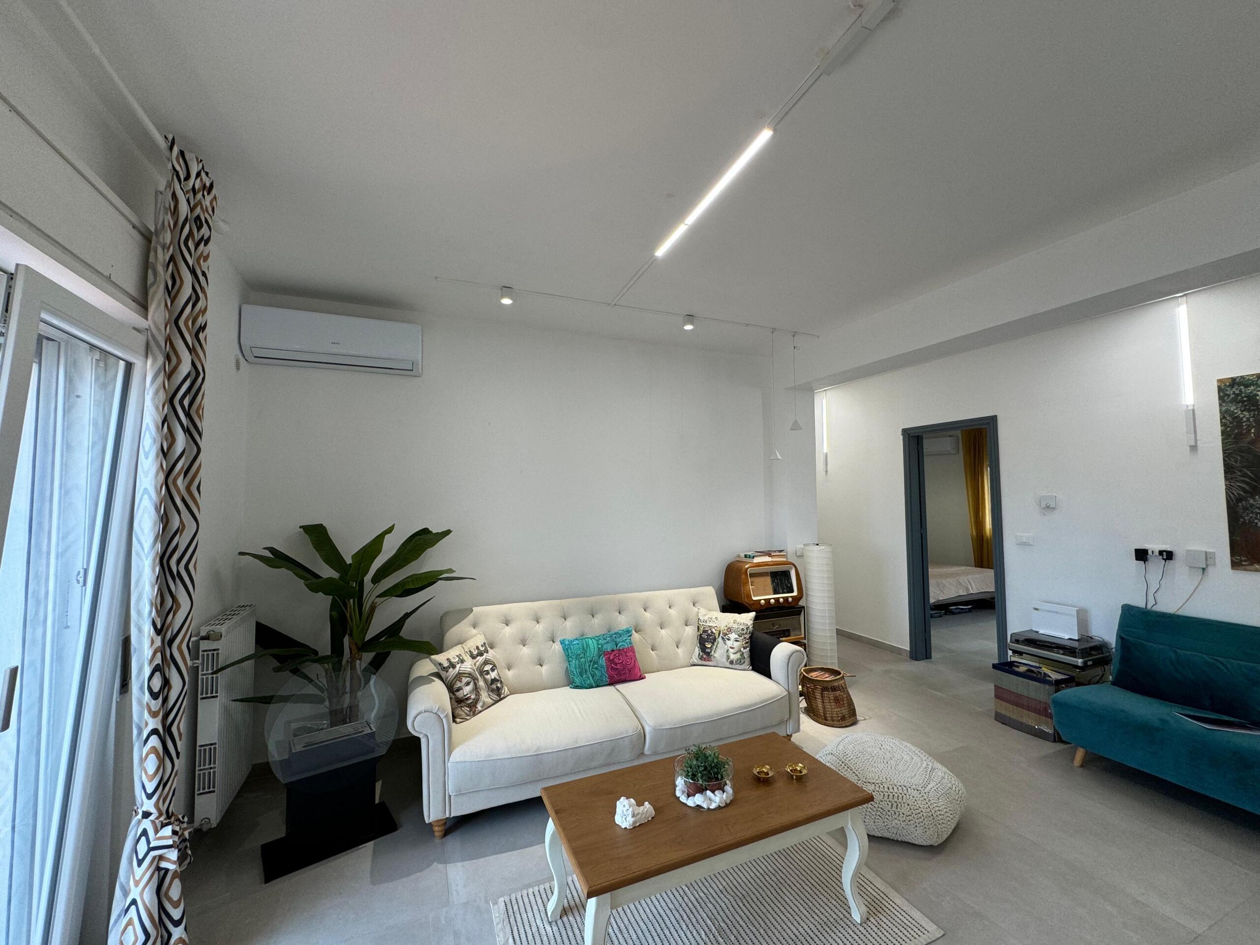 Quadrilocale con terrazzo in via bernardino d'ucria, Palermo