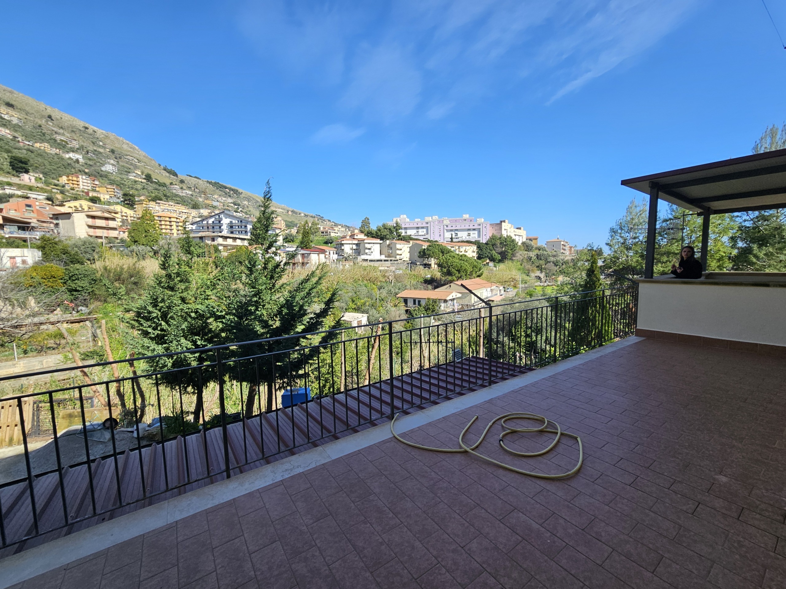 Bilocale con terrazzo in via serra paratore, Monreale