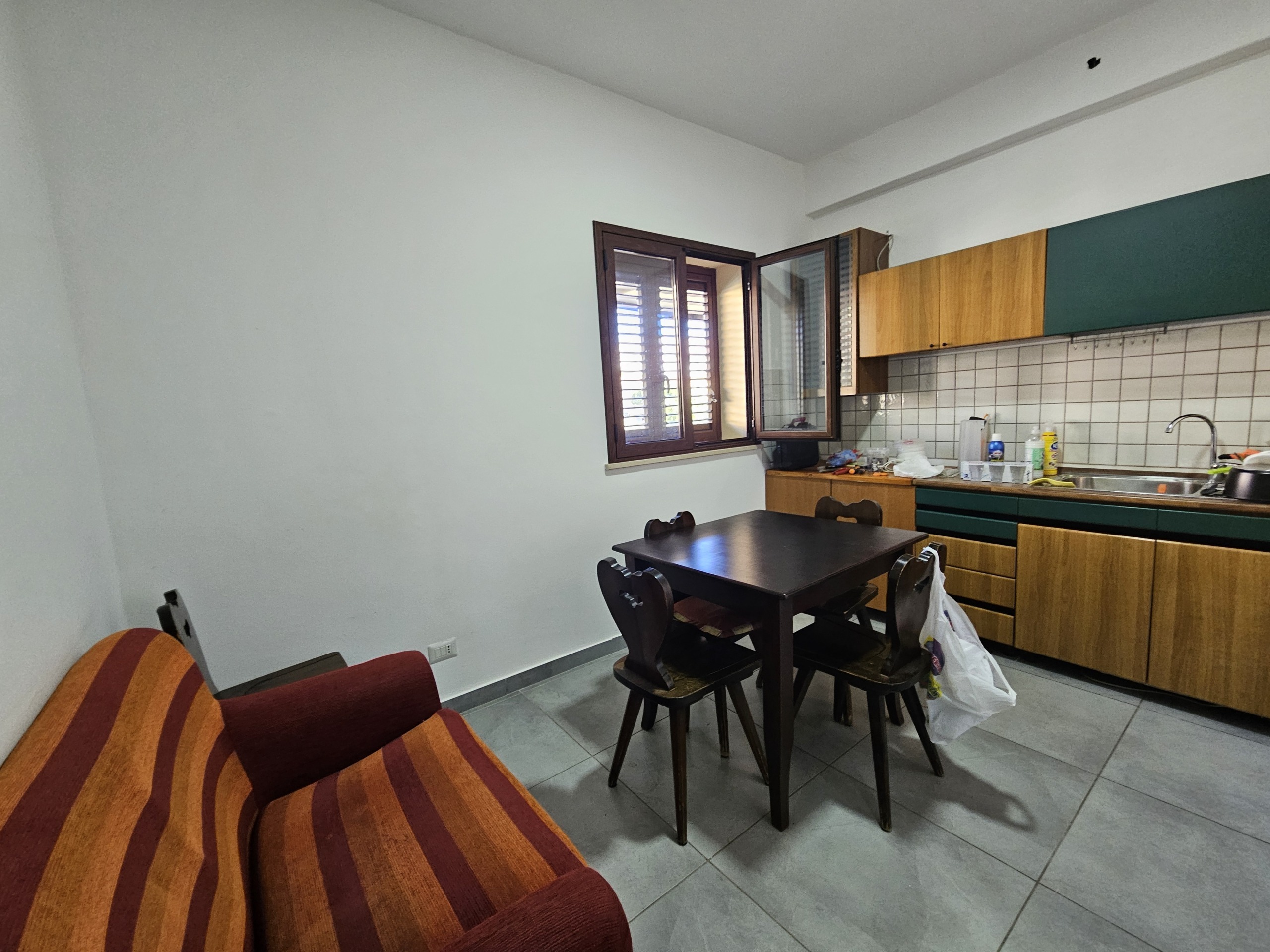 Bilocale con terrazzo in via serra paratore, Monreale