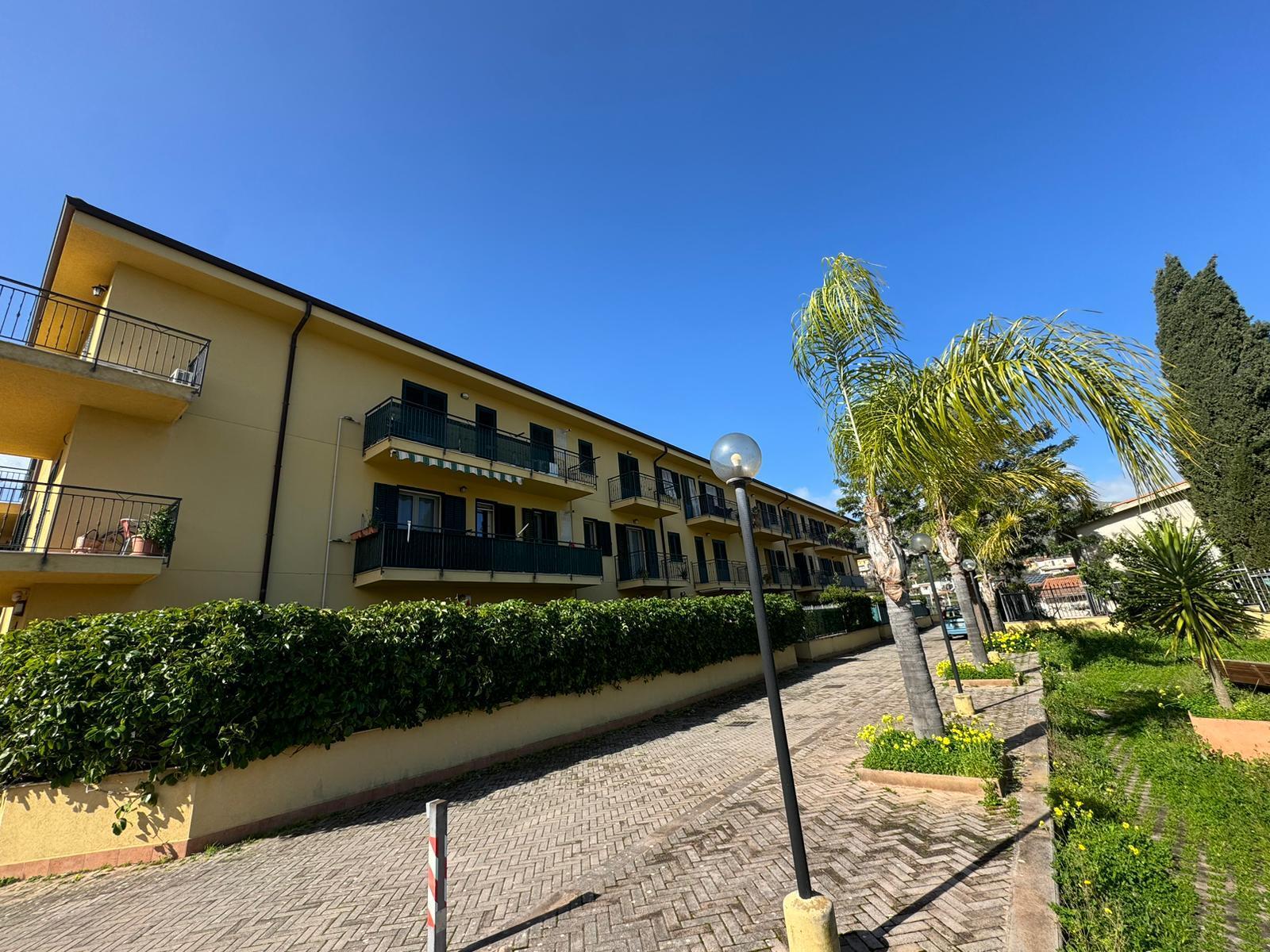 Quadrilocale con giardino a Monreale