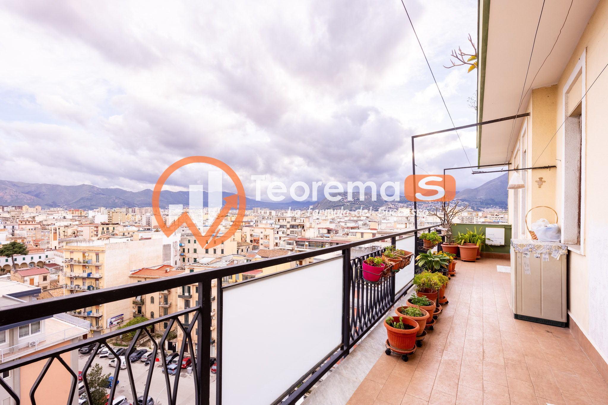 Appartamento in vendita in via serradifalco, Palermo