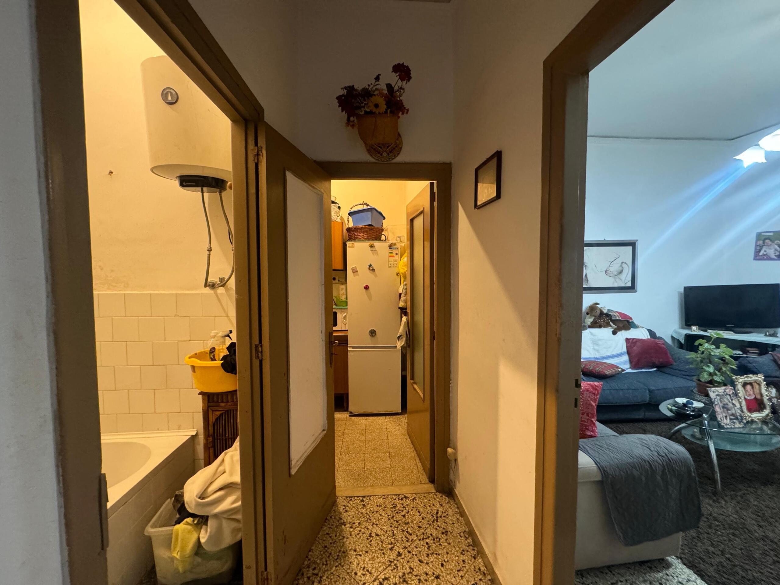 Quadrilocale in vendita in via ruggerone da palermo 52, Palermo