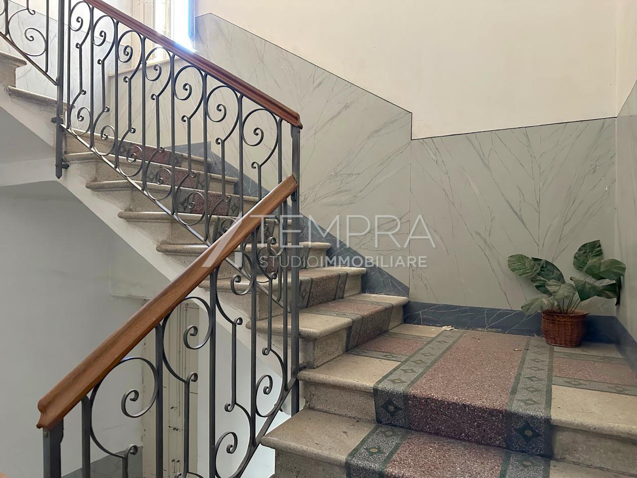 Casa indipendente in vendita in via inzerilli, Adrano