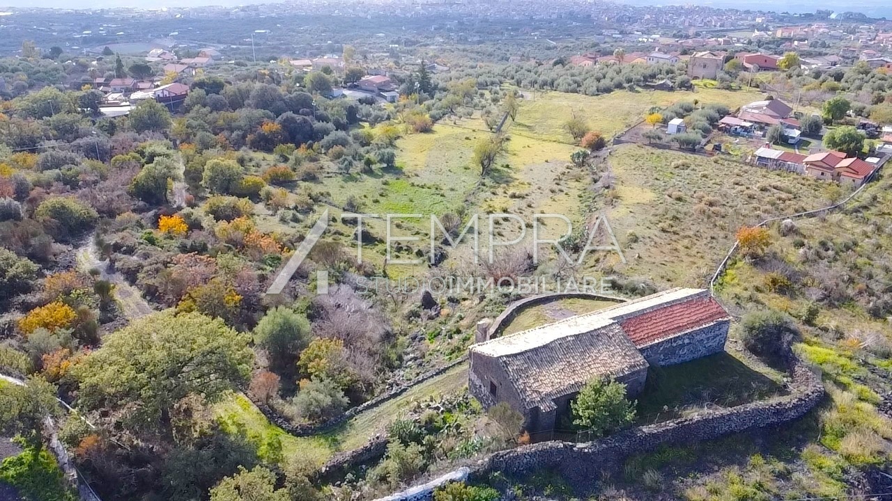 Casa indipendente da ristrutturare a Adrano