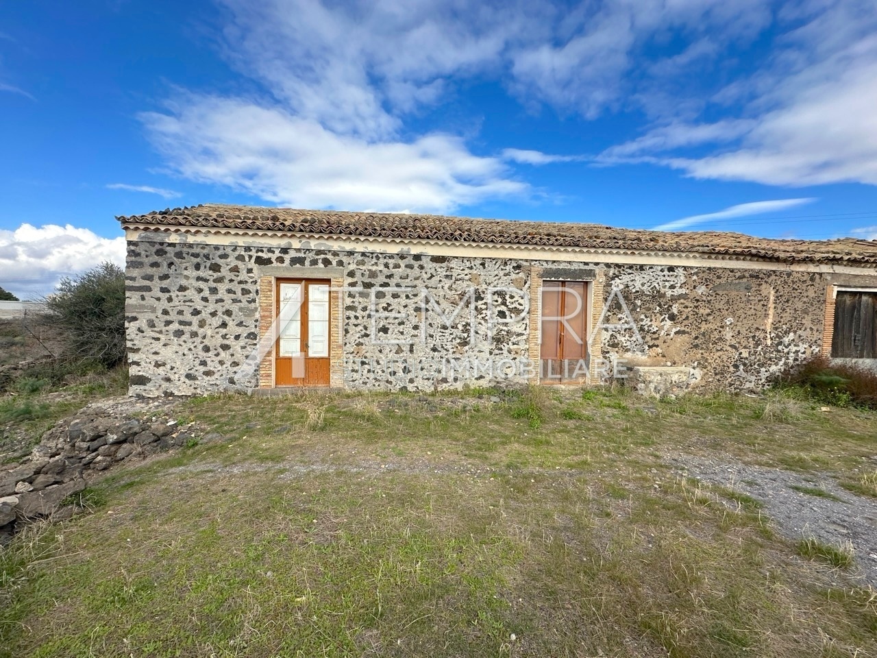 Casa indipendente da ristrutturare a Adrano