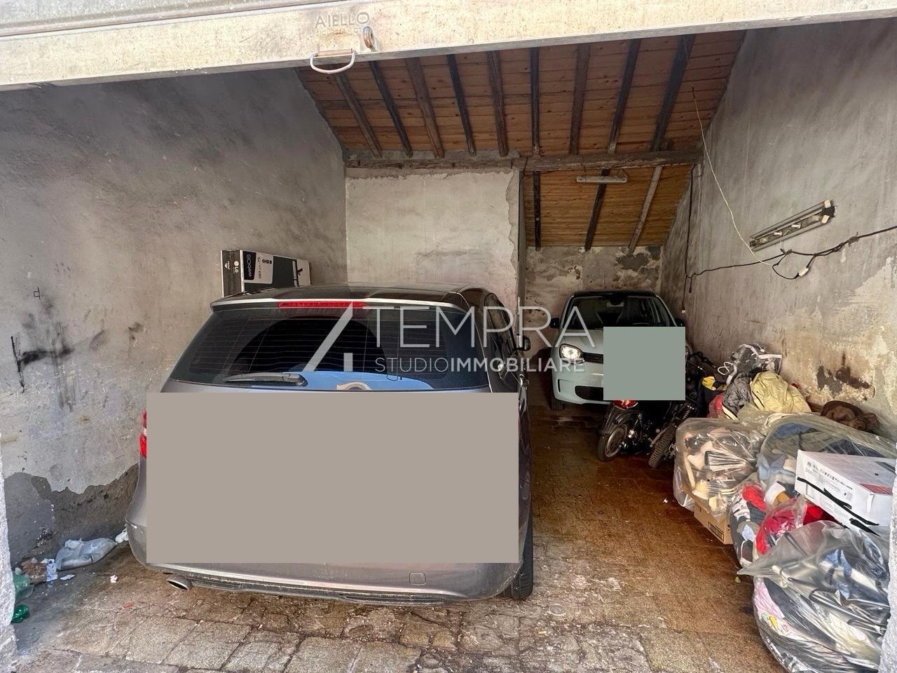 Posto auto coperto in vendita a Adrano