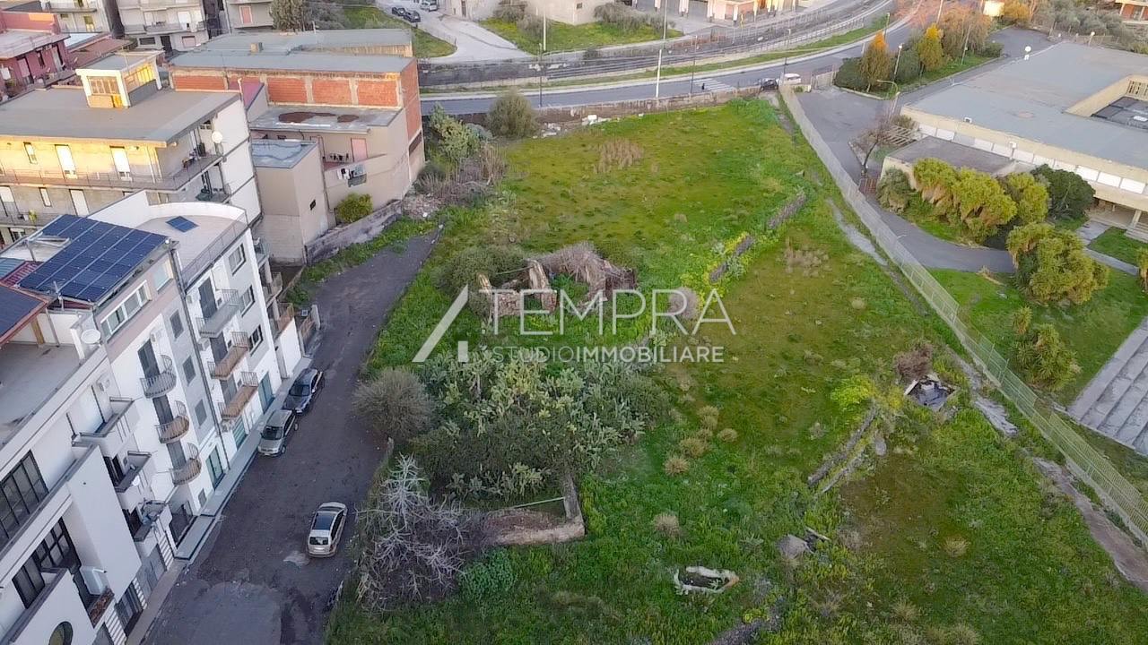 Terreno Industriale in vendita a Adrano