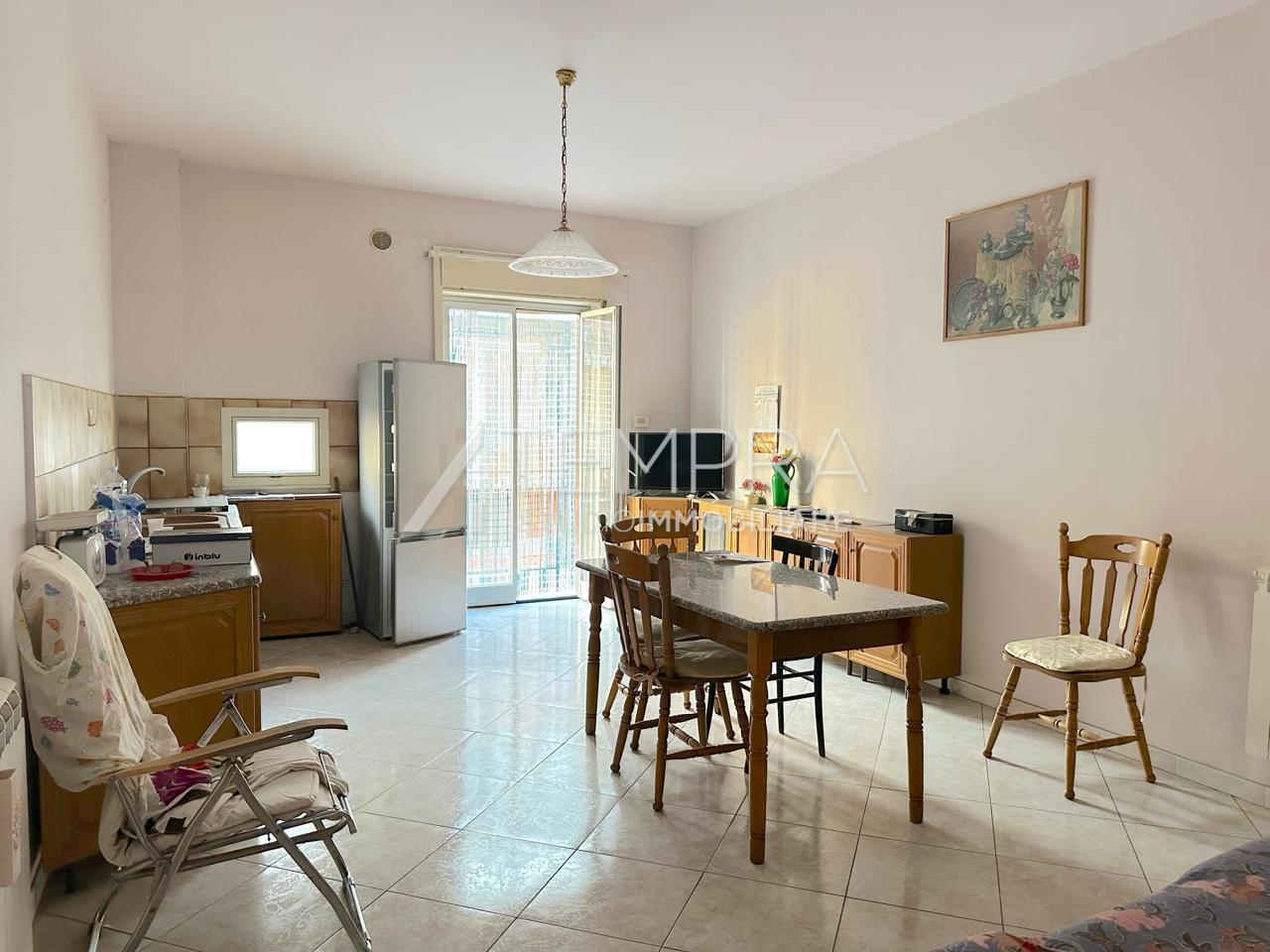 Appartamento in vendita in via della costituzione 32, Adrano