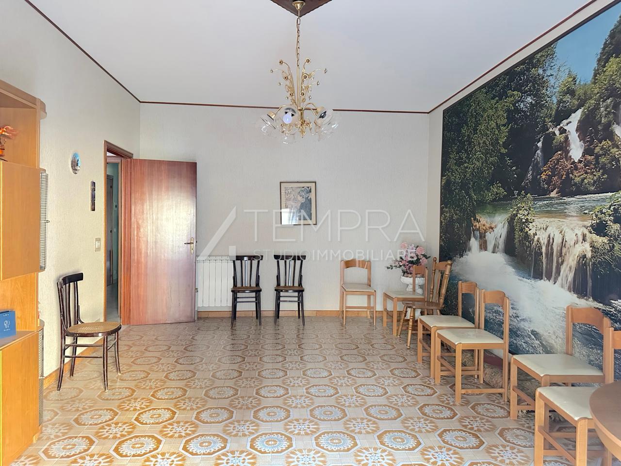 Appartamento in vendita in via della costituzione 32, Adrano