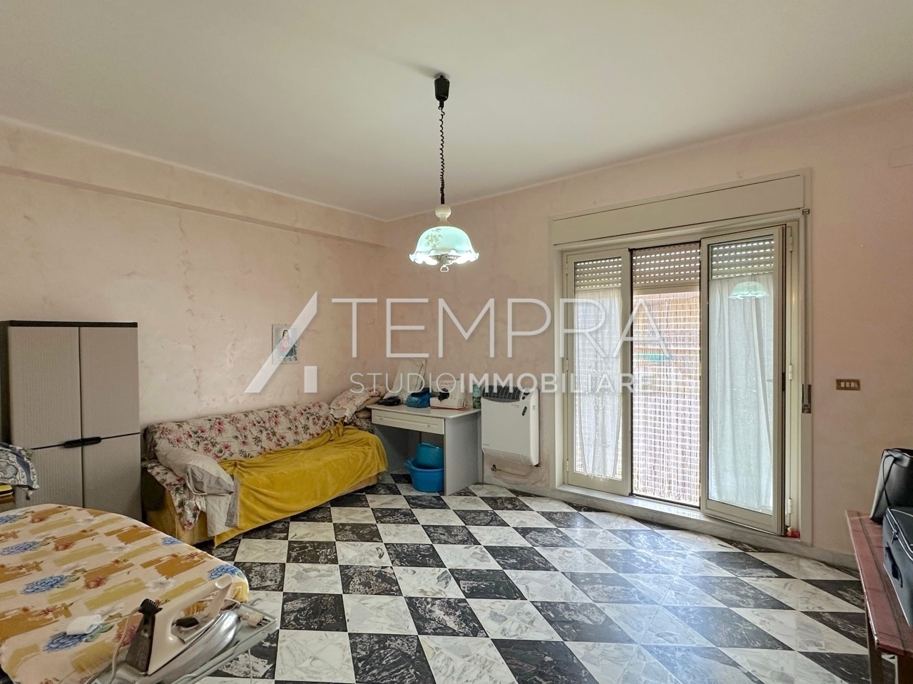 Quadrilocale in vendita a Adrano