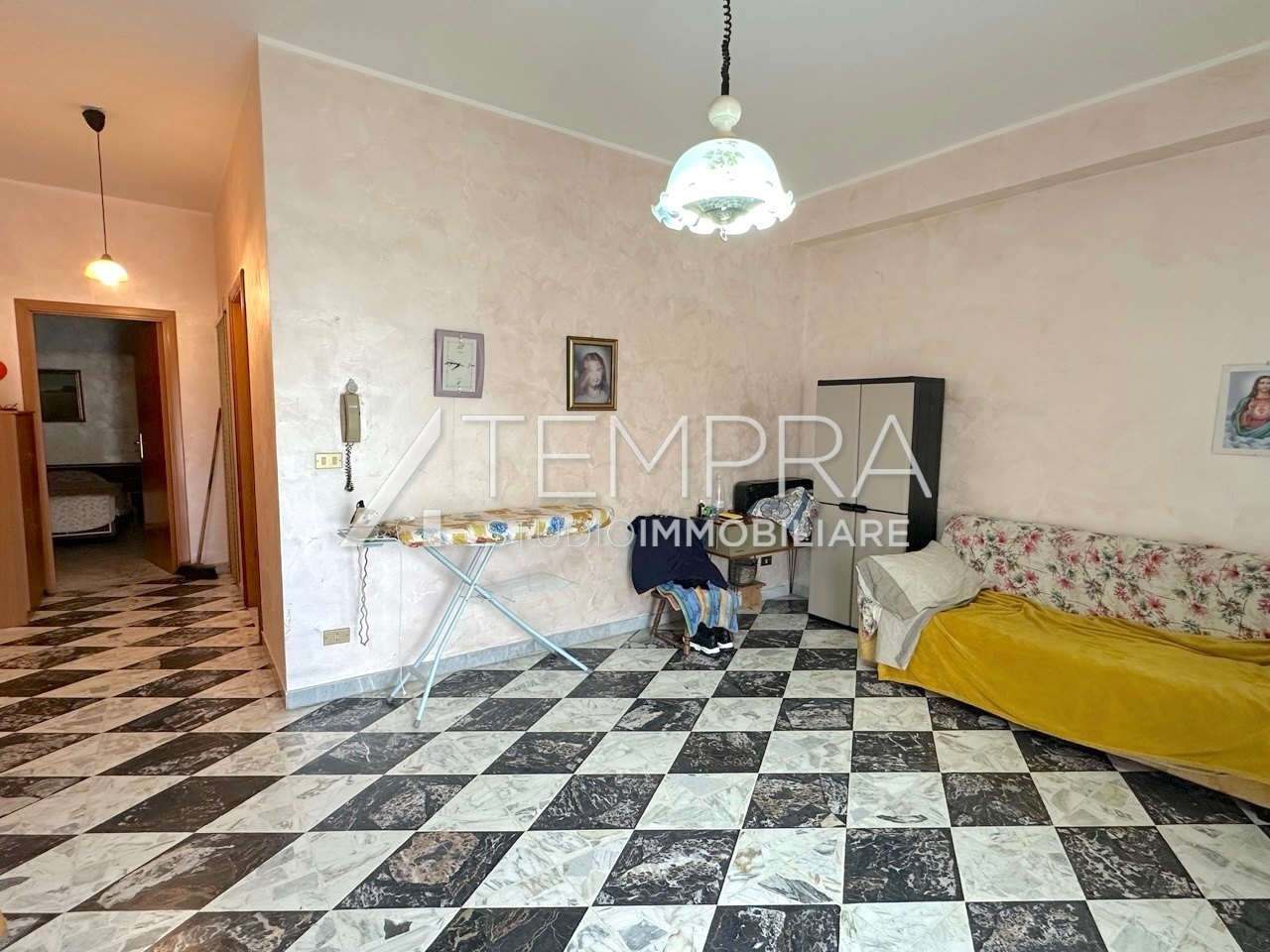 Quadrilocale in vendita a Adrano