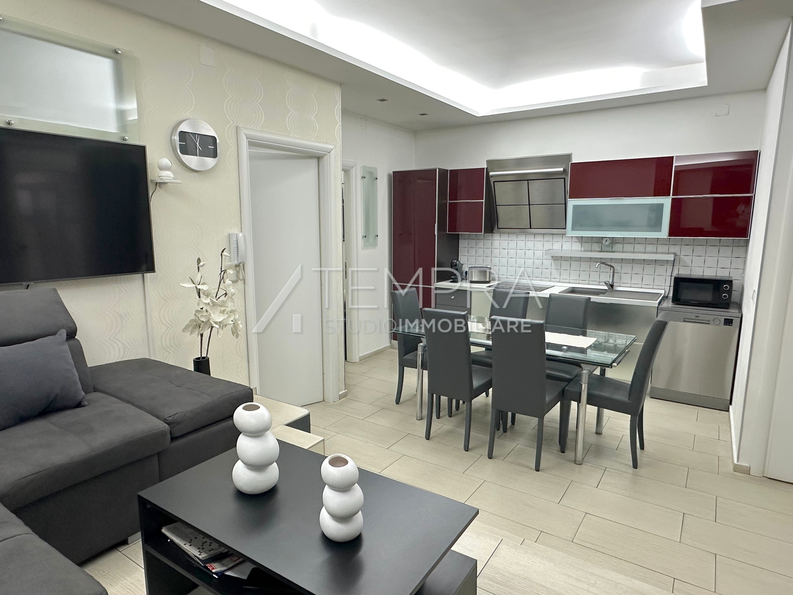 Casa indipendente in vendita in via solicchiata, Adrano