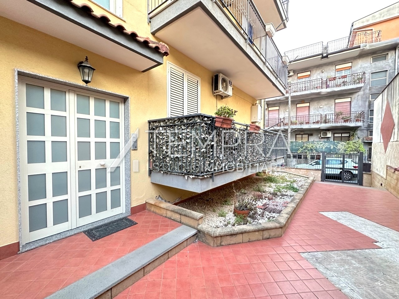 Quadrilocale in vendita a Aci Castello