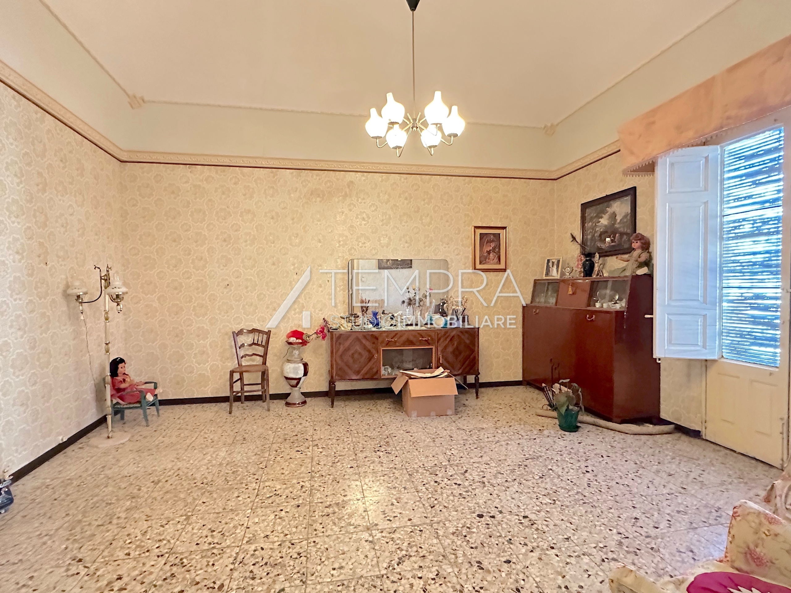 Casa indipendente da ristrutturare in via costa 22, Adrano