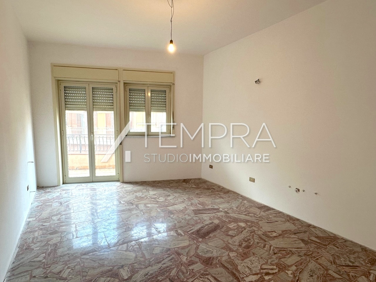 Appartamento in vendita in via battiati 96, Adrano